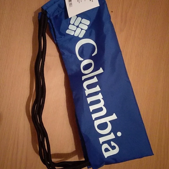 Columbia Handbags - Columbia string bag